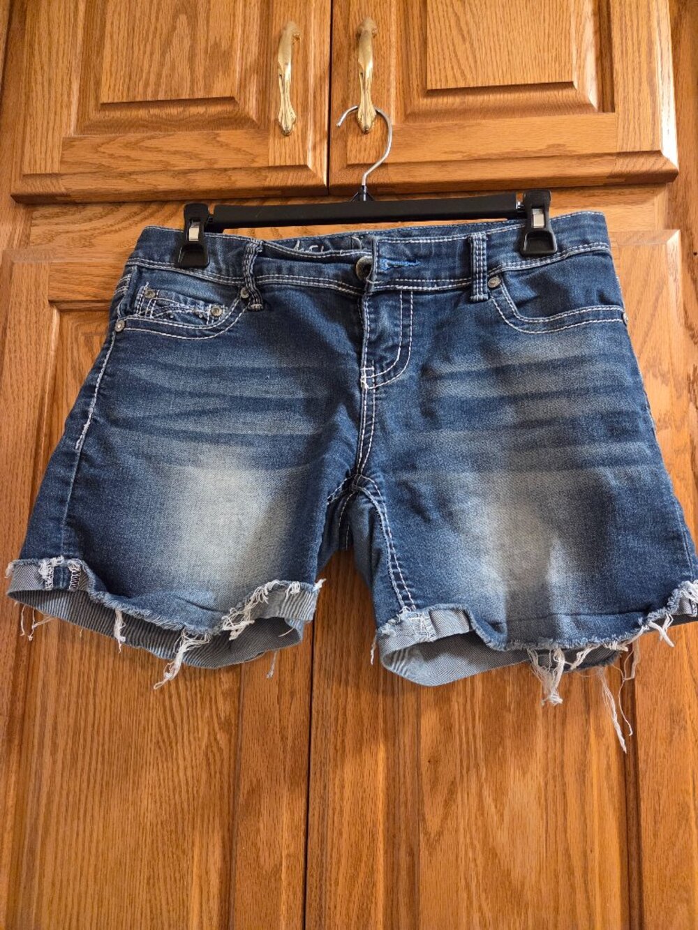 Ariya Shorts Size 5